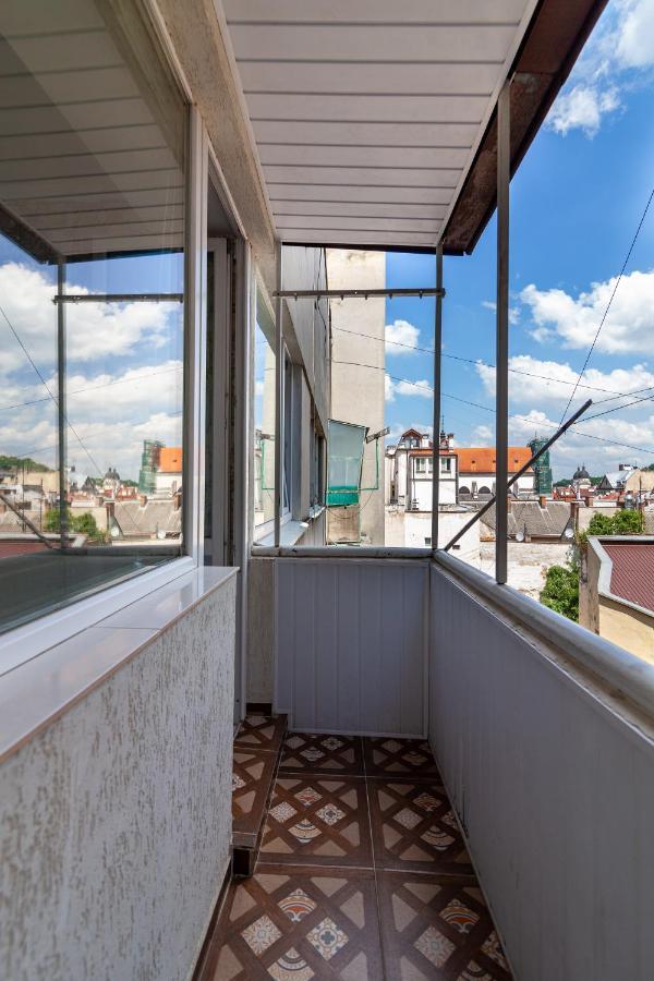 Leogrand Apartments On Svobody Leopoli Esterno foto
